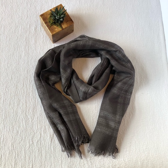 Pashmina/Scarf - Picture 2 of 4